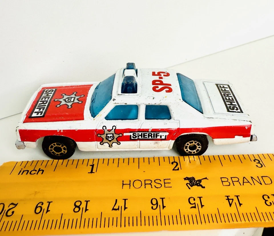 1979 Matchbox Superfast Plymouth Gran Fury Sheriff SP-5 Police Car England Made - Image 2 of 4