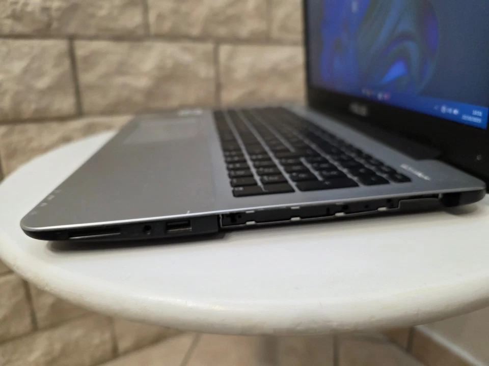 PC PORTATILE NOTEBOOK   ASUS  I7 4TH  16 GB RAM   SSD 256 HDD 500GB  WINDOWS 11  - Immagine 3 di 4