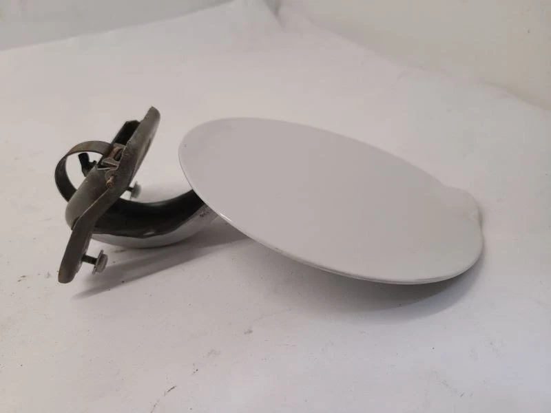 Ford Expedition 2004 2005 2006 puerta de llenado de combustible blanca Foto 2 de 4