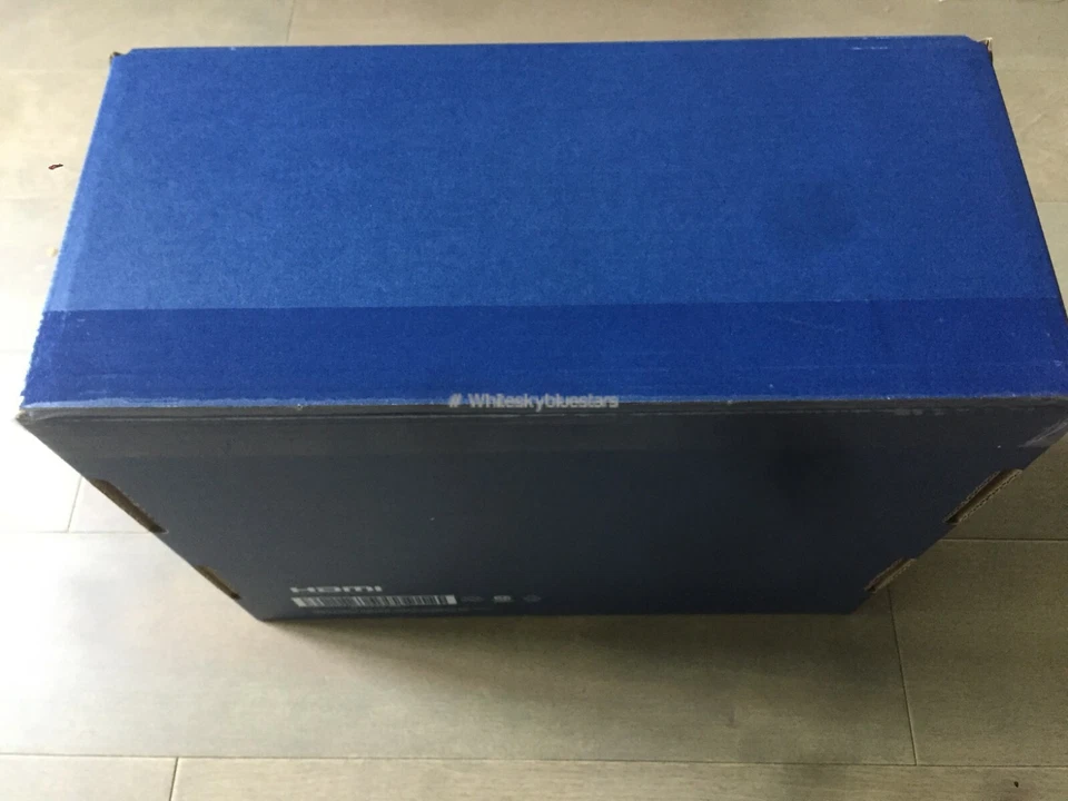 Intel BKNUC9V7QNX1 NUC9V7QNX NUC Kit Core i7-9850H Processor 12M Cache NEW - Image 3 of 4