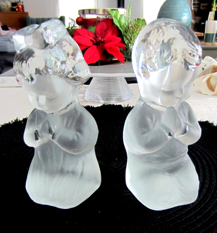 Viking  Hand Made  Clear & Frosted Glass Praying Boy And Girl Original Stickers