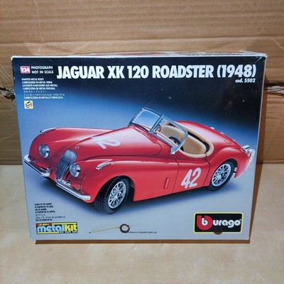 Burago kit. Jaguar XK120 Roadster 1948. Metal Diecast Build Item No 5502 Complet