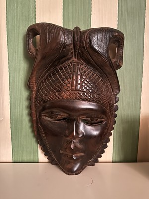 Afrikanische Maske, handgefertigte Holzmaske, legendäre Benin Holzmaske für Wand