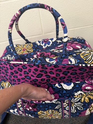 Vera Bradley Women's Grand Traveler Carry-On Bag Violet Floral EUC - Picture 11 of 11