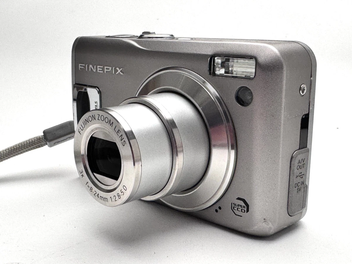 25+ Fujifilm FinePix F Series 3-9.9x Digital Cameras for sale
