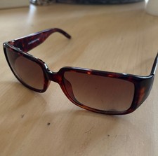 Liz Claiborne Women  s Tortoiseshell Sunglasses Brown Black Frame