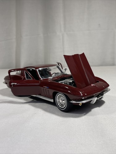 Maisto 1:18 1965 Chevrolet Corvette Stingray No Box
