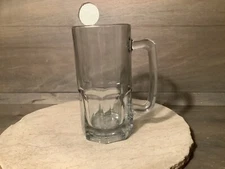 GIANT  BEER GLASS WITH HANDLE 8" TALL, 40 OZ. WEIGHS OVER 3 POUNDS!