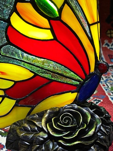 Tiffany Style Table Lamp Butterfly Stained Glass Desk Light Vintage Table Light - Picture 3 of 9