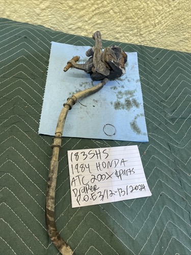 1984 Honda ATC 200 X rear brake caliper 183 - Picture 6 of 7
