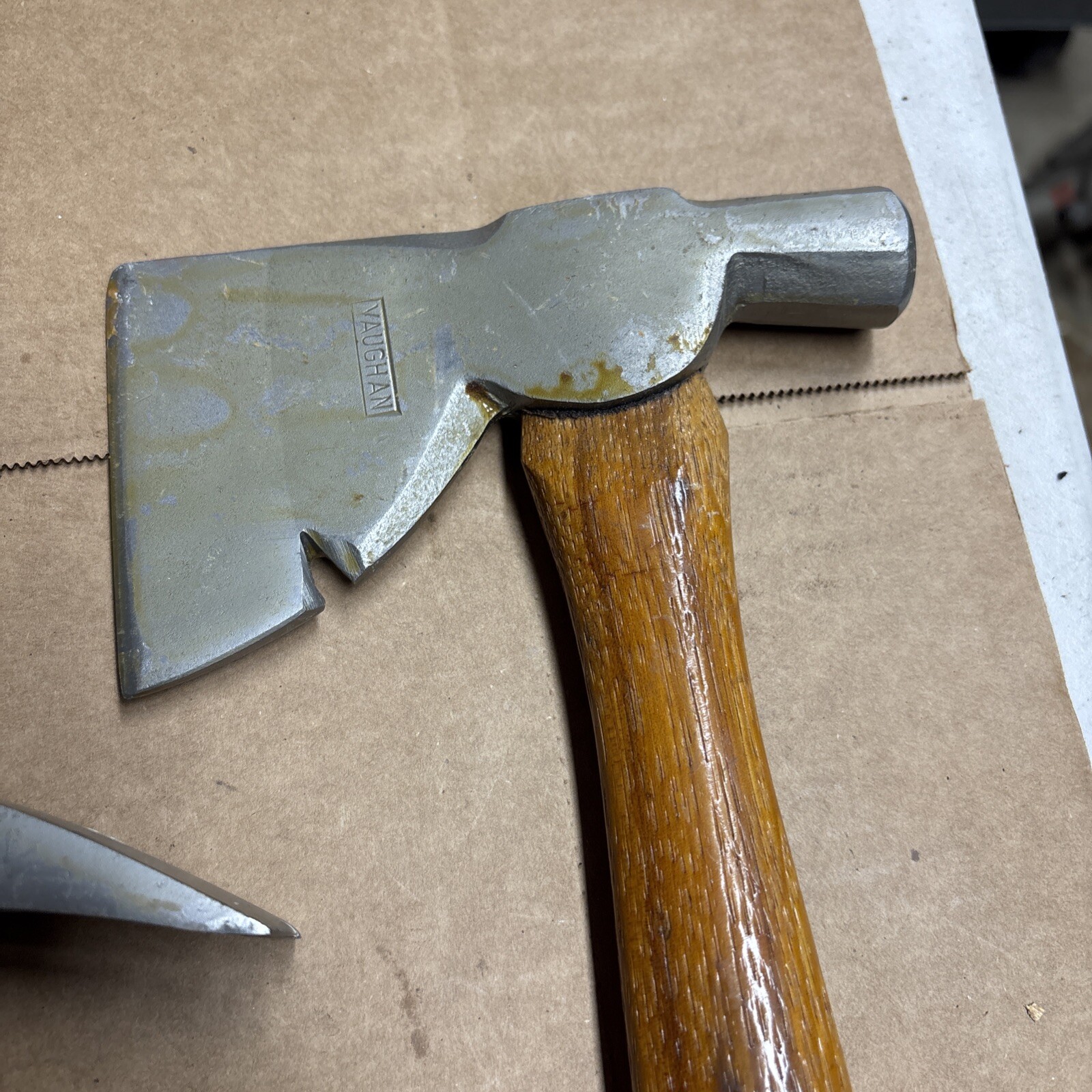 VINTAGE VAUGHAN CARPENTER AXE HATCHET And Hammer Combo