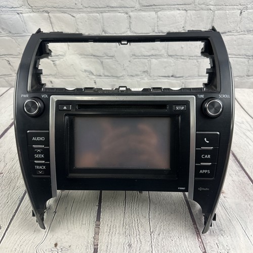 2012-2013 Toyota Camry Radio AM/FM CD Player Receiver P10067 OEM 86140-06020
