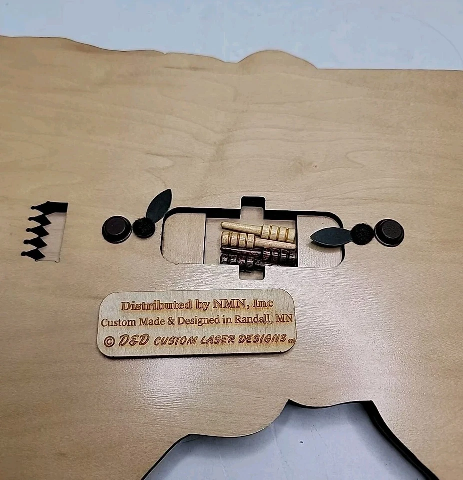 Minnesota Sate Shaped Paul Bunyan Cribbage Board - Image 3 of 4