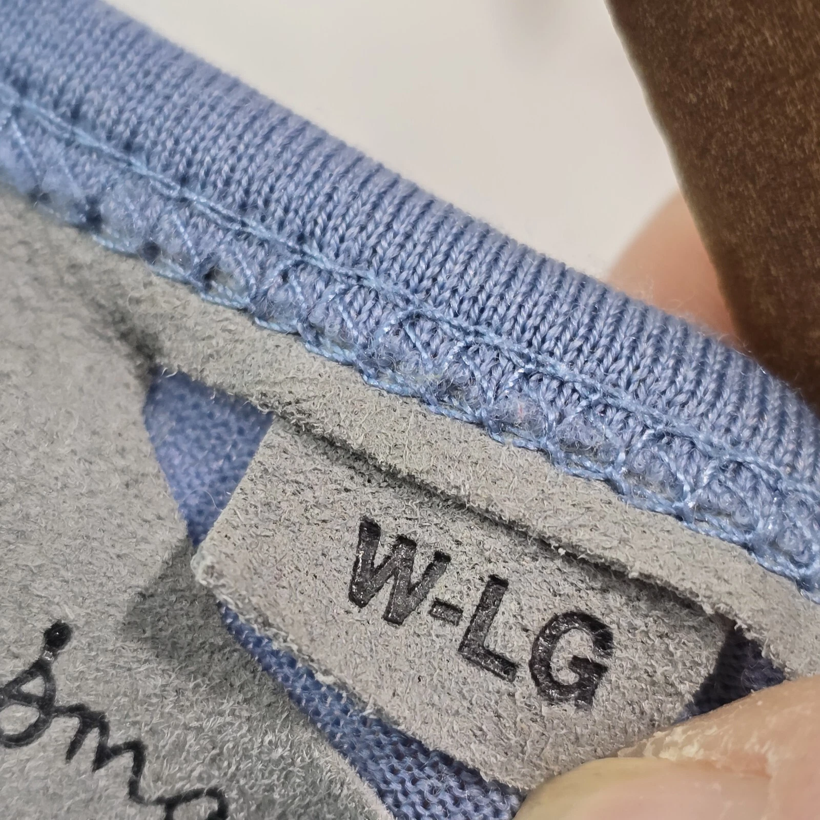 smartwool merino wool v neck crop base-layer