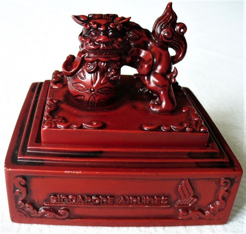 Vin~SINGAPORE~Airlines~LION~Foo dog~RED INK~Stamp~SEAL~Box~FIGURAL~Chinese~RESIN - Picture 9 of 12