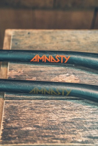 AMNASTY 800 X 35MM 20MM RISE CARBON BAR HANDLEBAR £120.00 RRP ORANGE - Picture 5 of 7