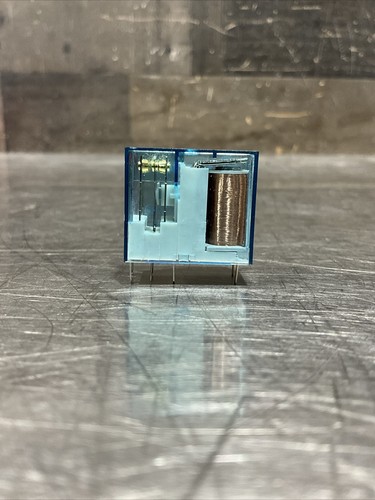 Finder 40.52, 8A, 250V Miniature Relay, Blue, (No Box) NOS Surplus - Picture 4 of 6