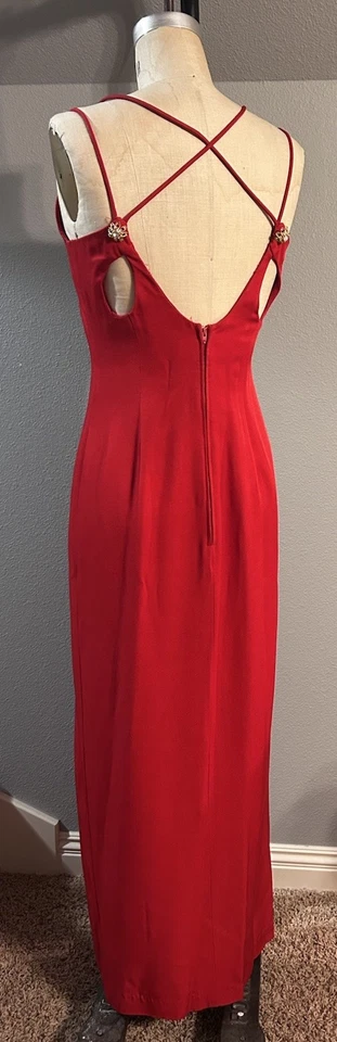 Vestido Dave And Johnny De Colección Años 90 Rojo Con Estrás Y Correa Corpiño Talla 7-8 Foto 2 de 4