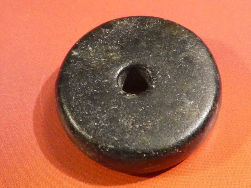 ANCIENT ASIA MINOR WESTERN ASIAN BLACK JASPER DISC RING BEAD 29-7.6 MM