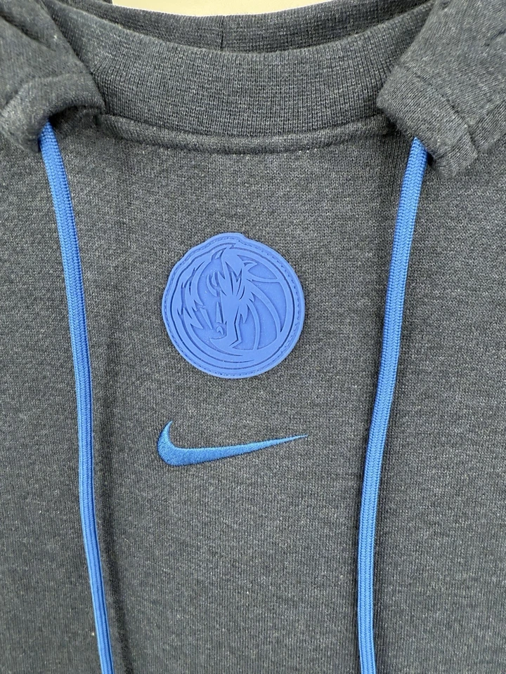 Sudadera con capucha Nike Dallas Mavericks NBA Authentics Courtside para hombre pequeña Foto 3 de 4