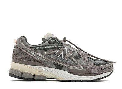 US 9 INVINCIBLE N.HOOLYWOOD New Balance 1906U Gray Titan 27cm 
