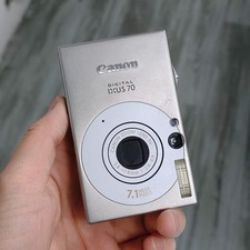 Canon IXUS 70 / SD1000 / IXY 10 CCD Digital Camera 7.1MP 3X Optical Zoom Silver