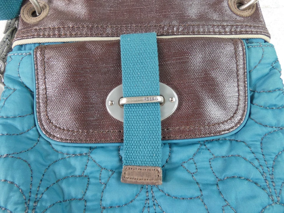 Fossil Purse Womens turquoise Cross Body Key Per Shoulder Bag Adjust Quilted - Image 3 of 4