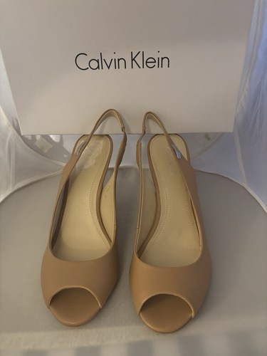 Calvin Klein Caralee Damen-Pumps Schlangenmuster Blockabsatz zehenfrei, camelfarben Größe 8 - Bild 5 von 6