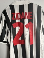 MAGLIA JUVENTUS RETRÒ FIRMATA A MANO ZINEDINE ZIDANE 1998-99 COA