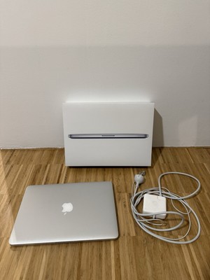 MacBook Pro (Retina 13 )