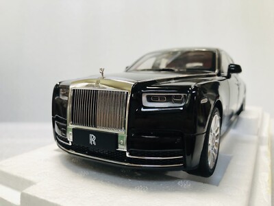1/18 Rolls-Royce Phantom VIII Black/Red Interior Diecast