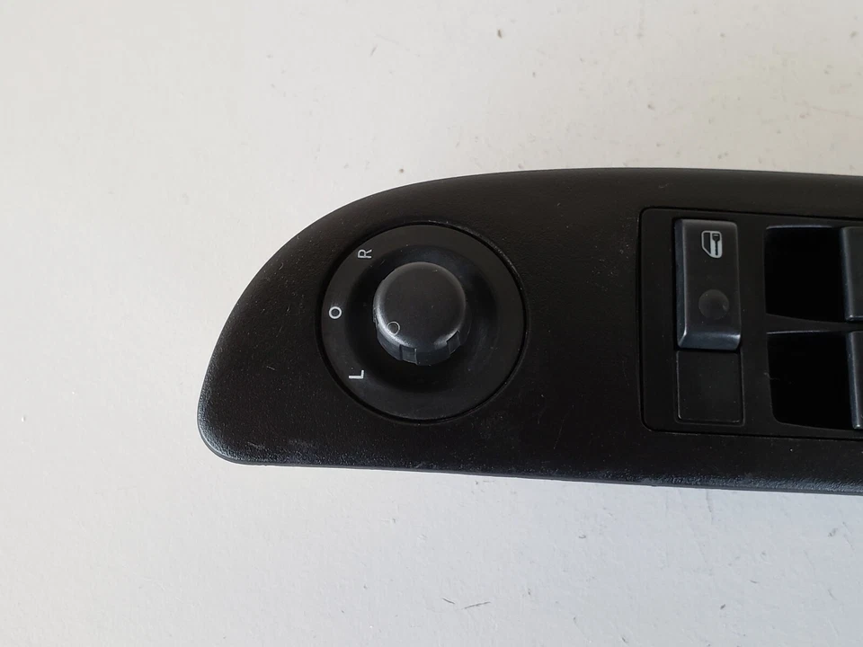 Interruptor de ventana maestra izquierda del lado del conductor Mitsubishi Raider 06 OEM Foto 4 de 4