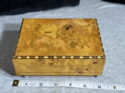 VINTAGE MUSIC JEWELRY BOX WALTER STAHLI WOOD. MADE in SWITZERLAND.