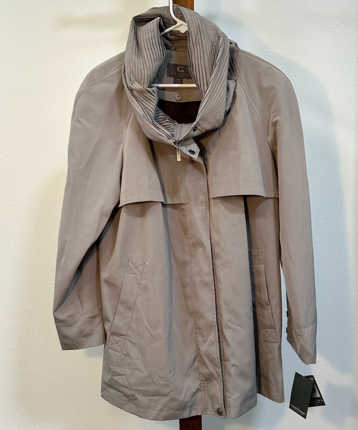 Gallery New York Raincoat Jacket Women’s XLP Petite Taupe Pleated Collar NWT