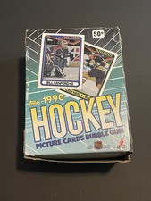 1990 Topps Hockey Picture Cards Bubble Gum Full Sealed Cards Opened/Damaged Box