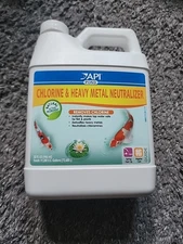 API Pond Care Pond Chlorine & Heavy Metal Neutralizer 32oz