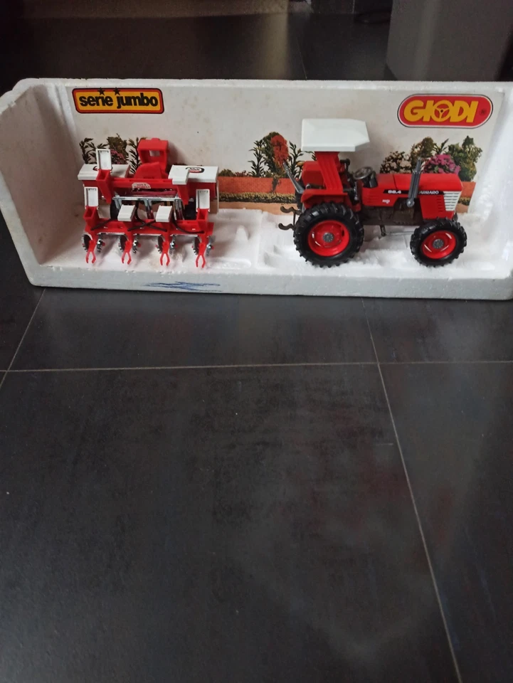 Trattore Carraro 88.4 1/25 Giodi Toys COMBO SERIE JUMBO  - Immagine 2 di 4
