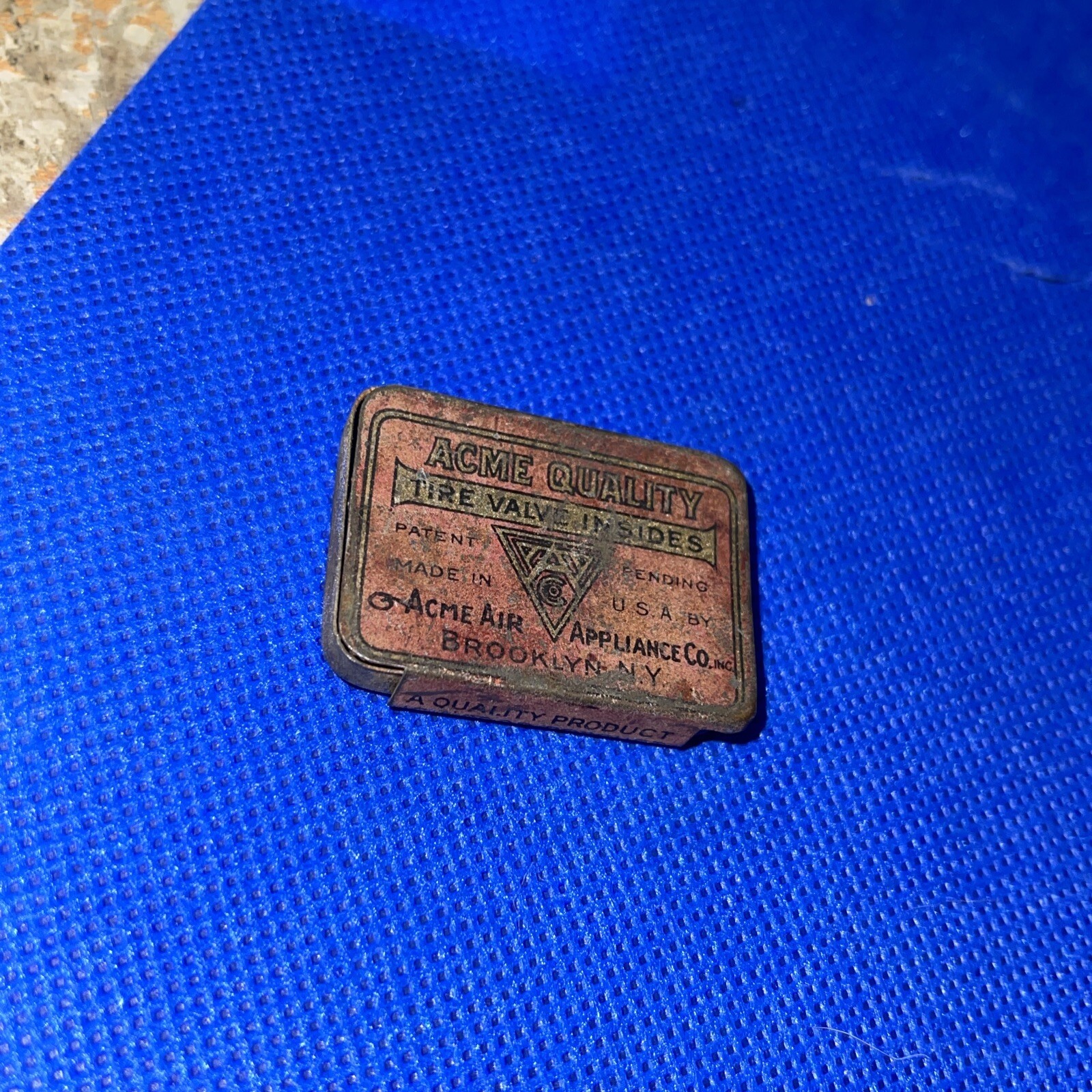 Acme Air Appliance Co Quality Tire Valves Tin With 2 Tire Valves Insides Vintage eBay