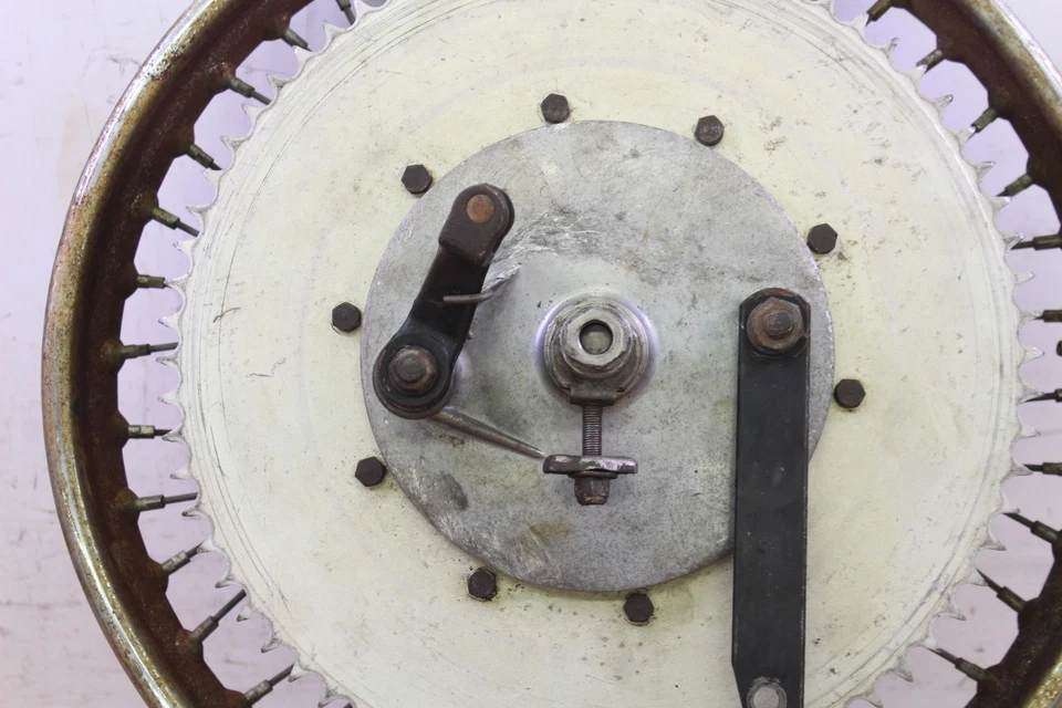 1968 BSA VICTOR 441 Wheel Hub Rim Assembly Foto 2 de 4