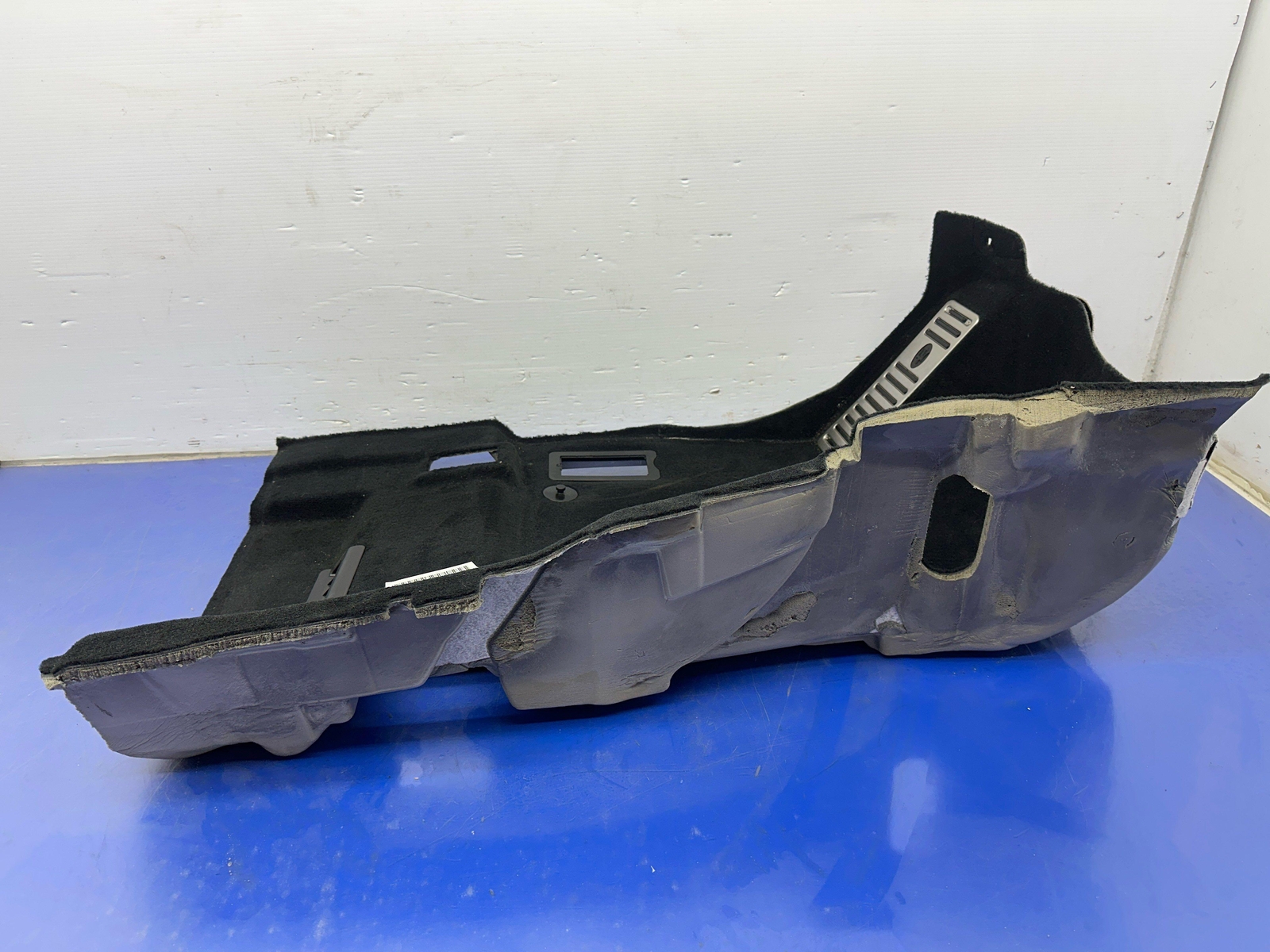 2017 - 2020 MASERATI LEVANTE M161 OEM FRONT DRIVER SIDE FLOOR RUG LINER | BLACK