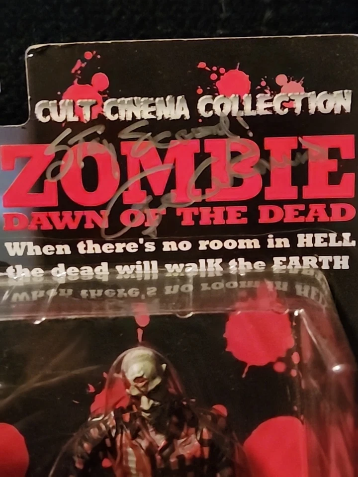 Colección de cine de culto Dawn Of The Dead Zombie "Bald Zombie" firmada  Foto 3 de 4
