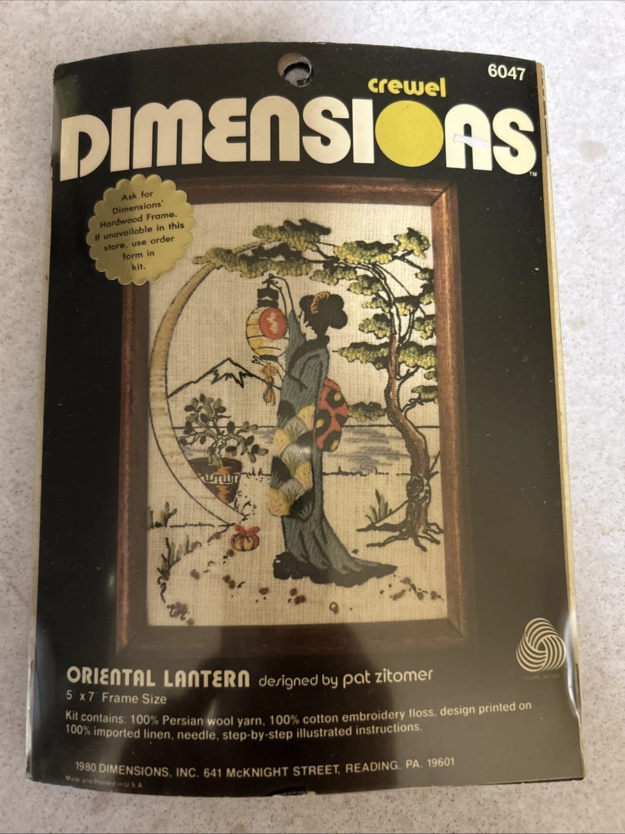 Kits De Broderie Crewel Dimensions – Étang Oriental – Femme Orientale Avec Luth – Occasion Complet