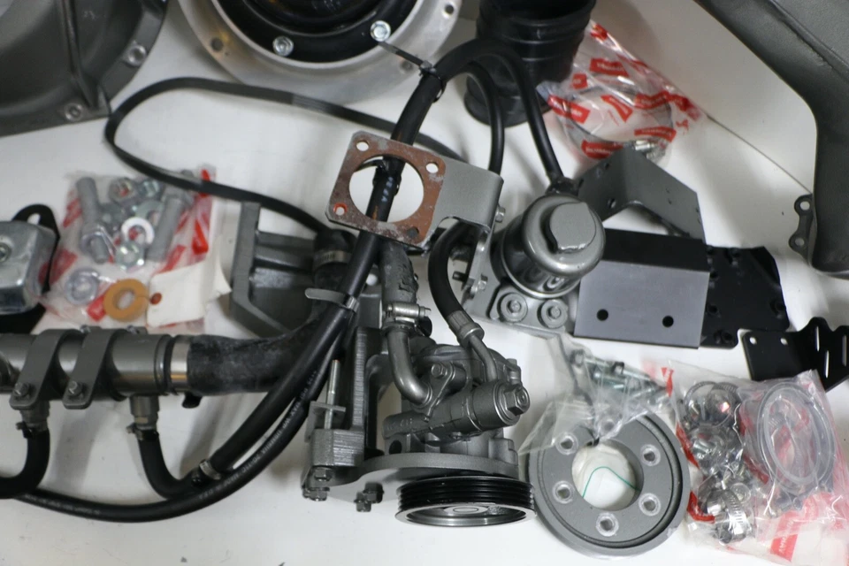 Kit de conversión de motor intraborda Yanmar 4LH a Bravo o ZT Foto 4 de 4