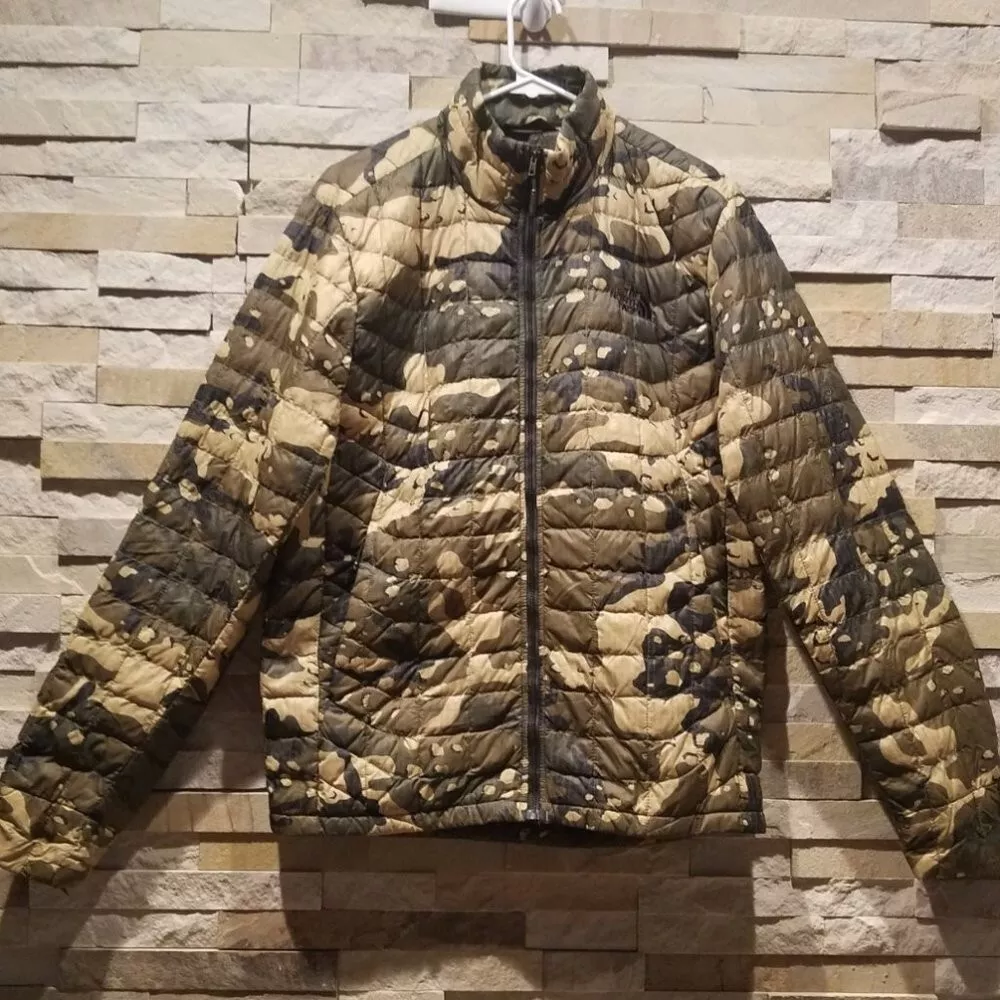 Camo north sales face puffer