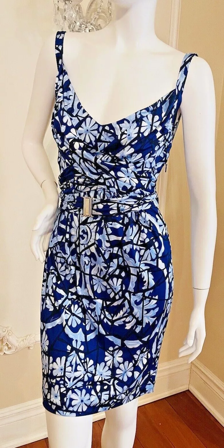 Robe Gucci bleu et blanc avec métal dur à porter taille 42 IT