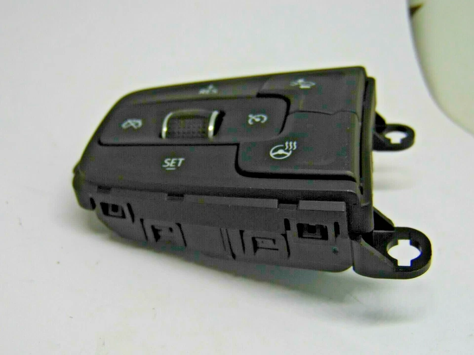 13528611 Steering Wheel Control Switch w/ Heated, Adaptive Cruise, Crash Alert - Image 3 of 4