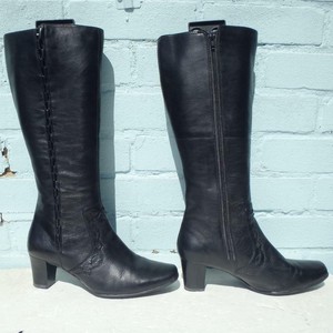 clarks black boots womens