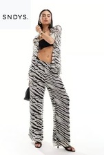 SNDYS. Women's Zebra Print Wide Leg Trousers Size S-M Elastic Waist