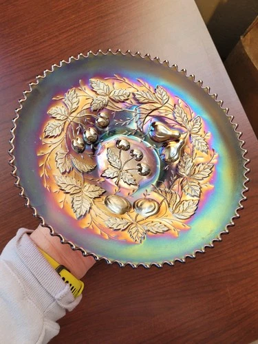 Pretty Purple Northwood Carnival Glass Three Fruits Plate Plain Back