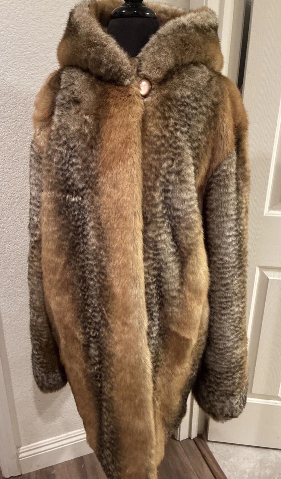 Dennis By Dennis Basso Winter Coat XL Faux Fur Hood Jacket Lined NWT